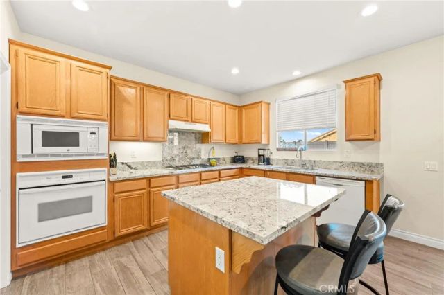 33926 Channel, Temecula, CA 92592