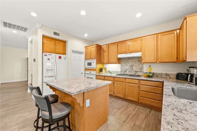 33926 Channel, Temecula, CA 92592