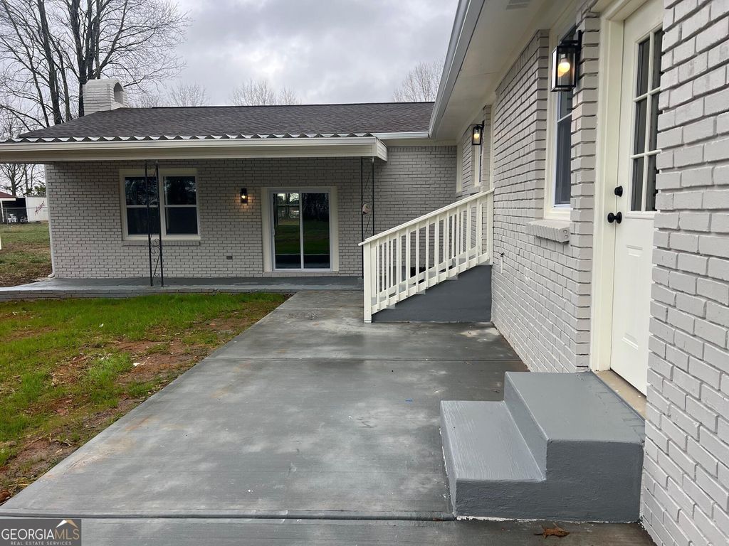 175 Moss Drive, Mcdonough, GA 30252