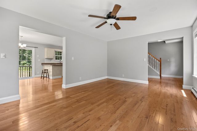13-14 Creekside Place, Pleasant Valley, NY 12569