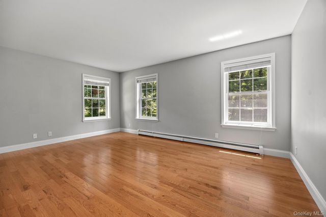 13-14 Creekside Place, Pleasant Valley, NY 12569