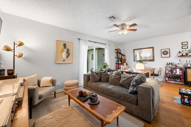 5000 West Gate BLVD 104, Austin, TX 78745