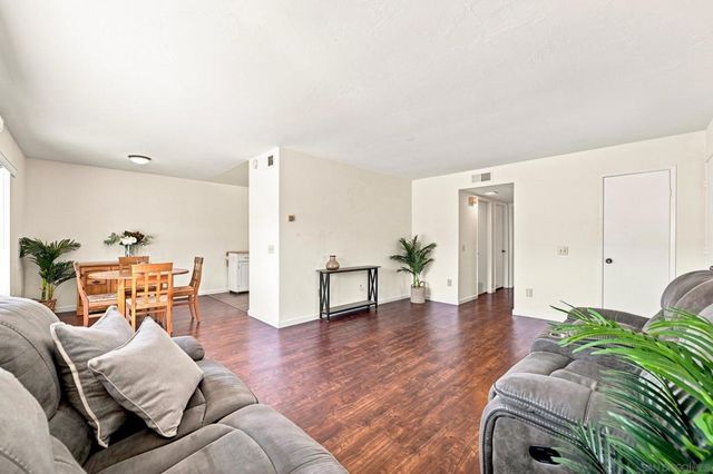2812 Via Magia, Carlsbad, CA 92010
