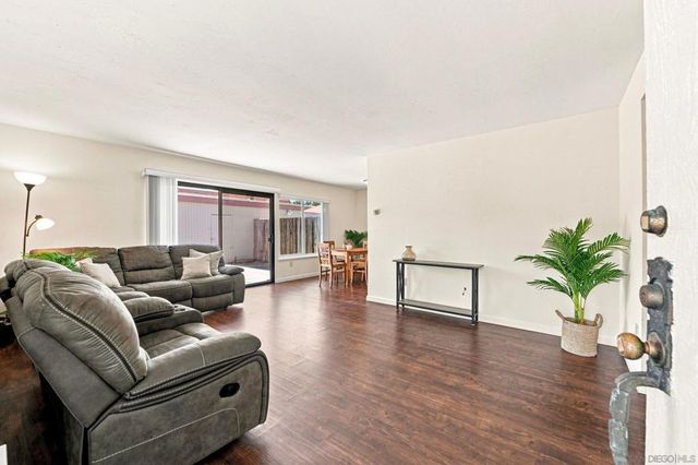 2812 Via Magia, Carlsbad, CA 92010