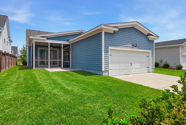 601 Blueway Avenue, Summerville, SC 29486