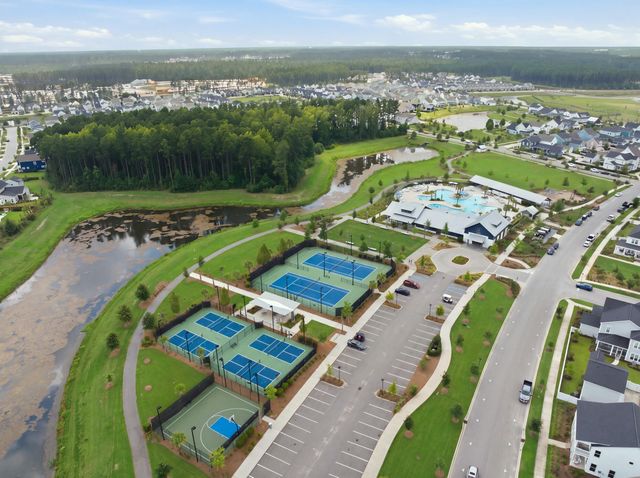 601 Blueway Avenue, Summerville, SC 29486