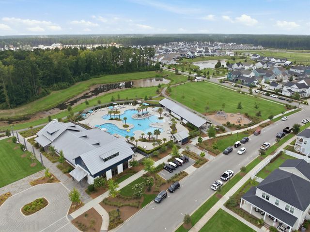 601 Blueway Avenue, Summerville, SC 29486