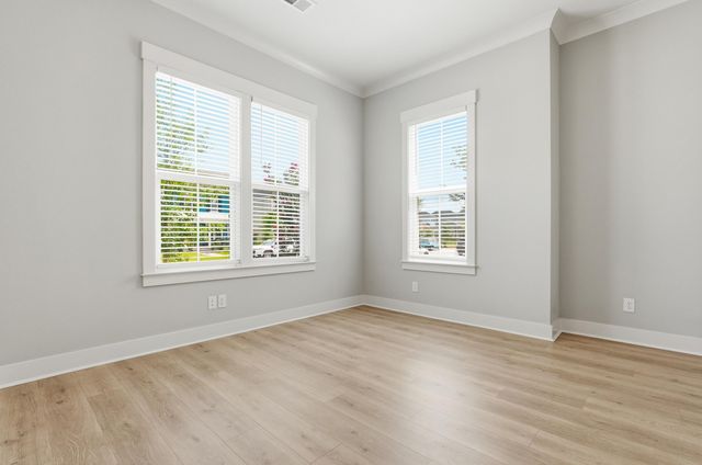 601 Blueway Avenue, Summerville, SC 29486