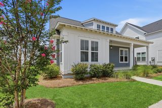 601 Blueway Avenue, Summerville, SC 29486