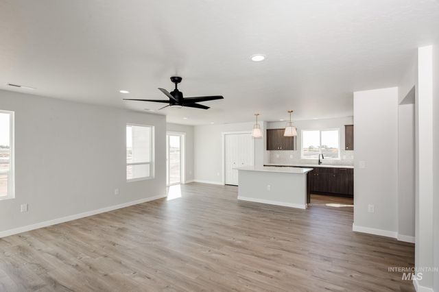 1628 SW Pegasus Peak Ave, Mountain Home, ID 83647