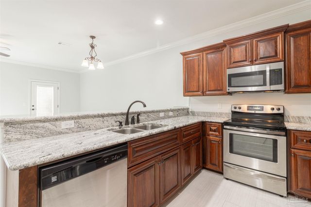 1733 Sound Haven Ct, Navarre, FL 32566