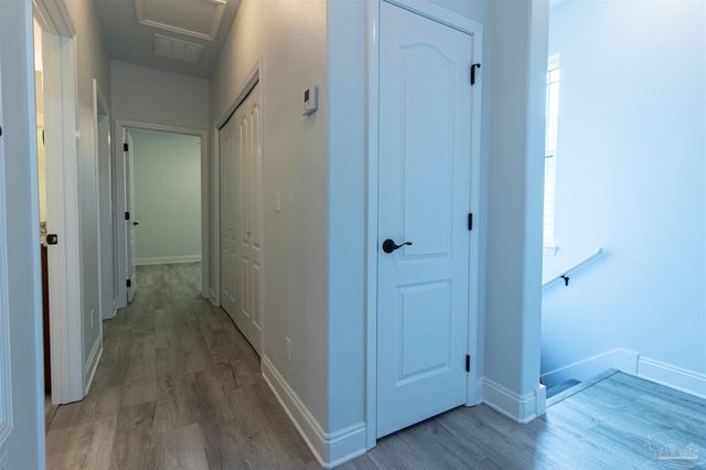 1733 Sound Haven Ct, Navarre, FL 32566