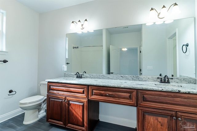 1733 Sound Haven Ct, Navarre, FL 32566