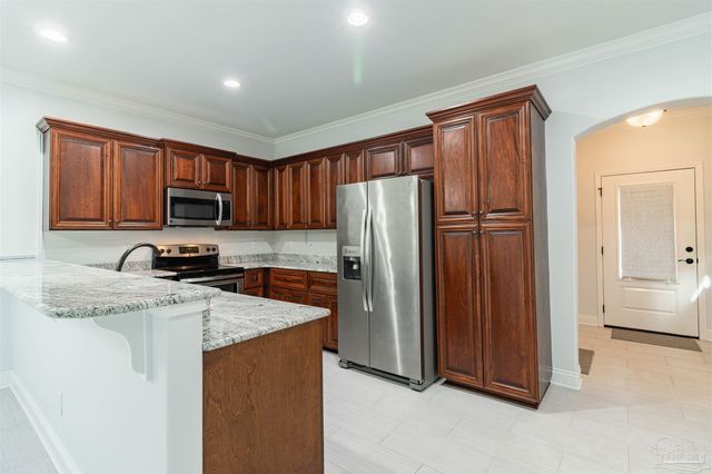 1733 Sound Haven Ct, Navarre, FL 32566