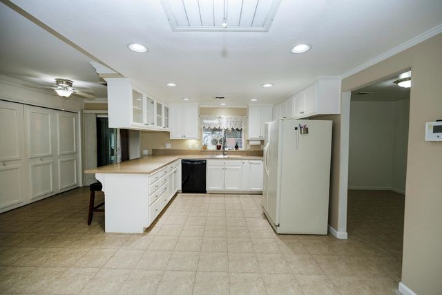 2209 7th St, Ceres, CA 95307