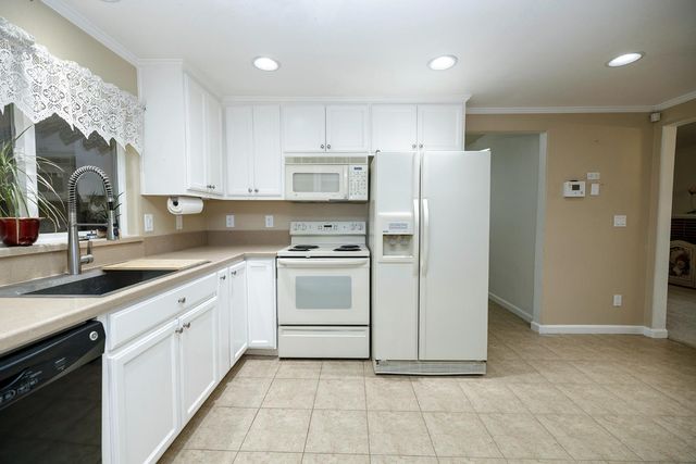 2209 7th St, Ceres, CA 95307