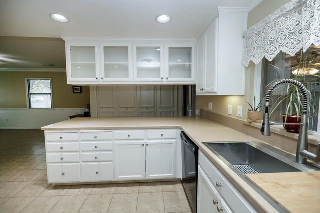 2209 7th St, Ceres, CA 95307