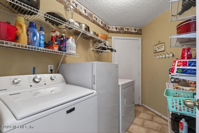 6725 BEATRIX Drive, Jacksonville, FL 32226