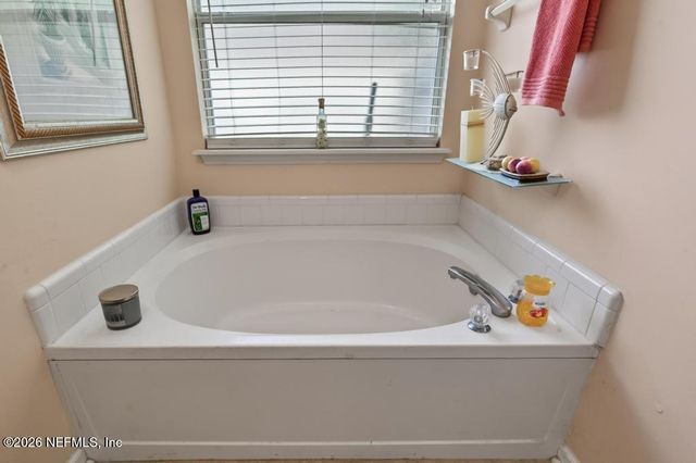 6725 BEATRIX Drive, Jacksonville, FL 32226