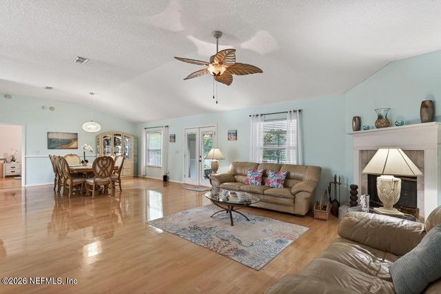6725 BEATRIX Drive, Jacksonville, FL 32226