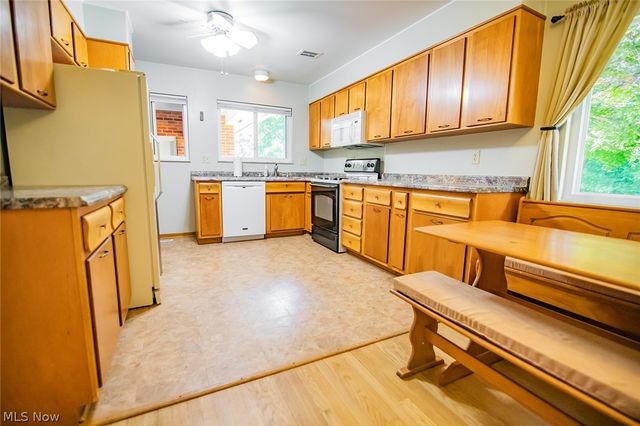 301 Bohl Drive, Marietta, OH 45750