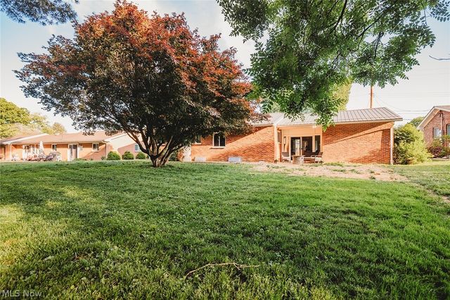 301 Bohl Drive, Marietta, OH 45750