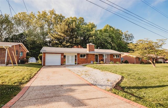 301 Bohl Drive, Marietta, OH 45750