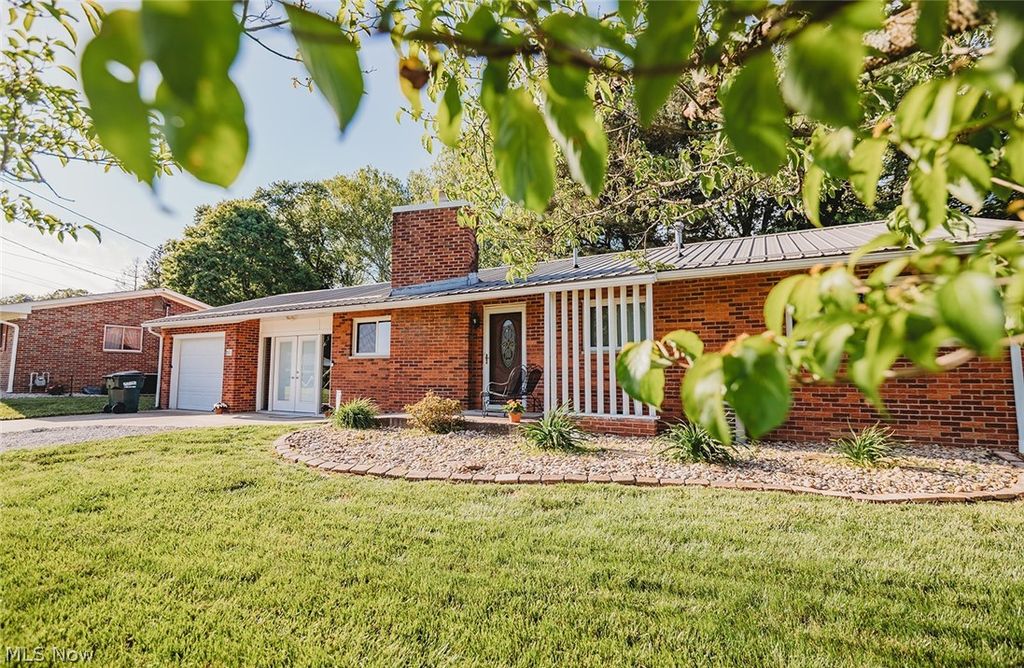 301 Bohl Drive, Marietta, OH 45750