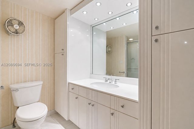 500 Three Islands Blvd 618, Hallandale Beach, FL 33009