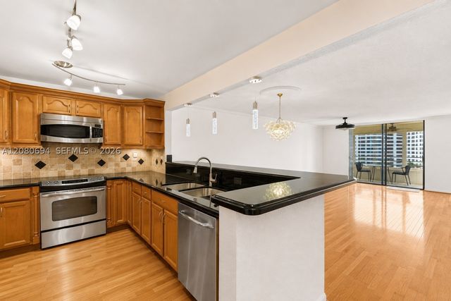 500 Three Islands Blvd 618, Hallandale Beach, FL 33009