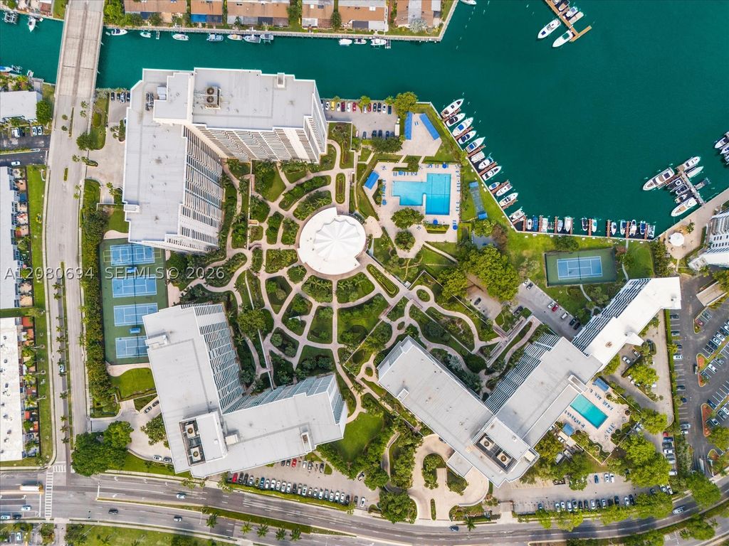 500 Three Islands Blvd 618, Hallandale Beach, FL 33009