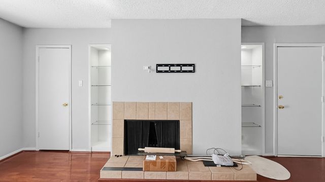 5232 Fleetwood Oaks Avenue 216, Dallas, TX 75235