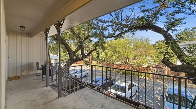 5232 Fleetwood Oaks Avenue 216, Dallas, TX 75235