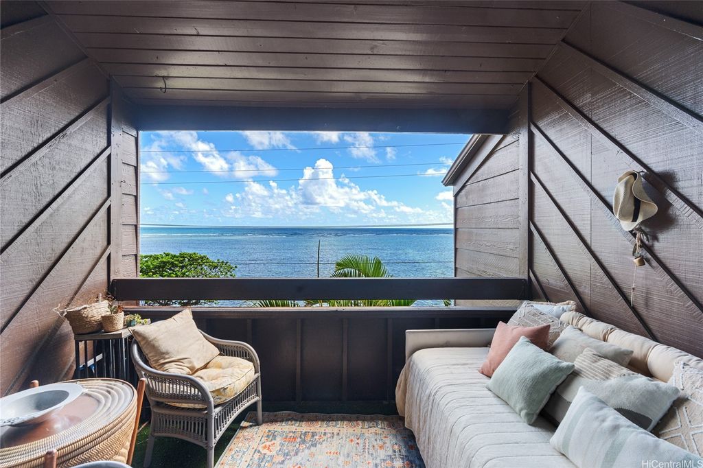 51-636 Kamehameha Highway 1124, Kaaawa, HI 96730