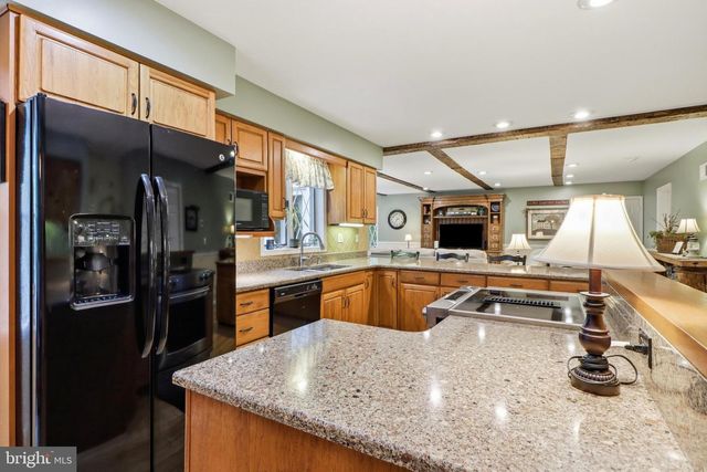 801 MOUNTAIN CT, Hanover, PA 17331