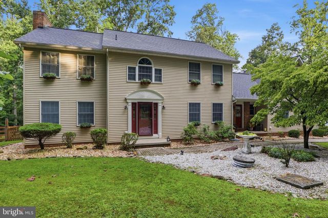 801 MOUNTAIN CT, Hanover, PA 17331