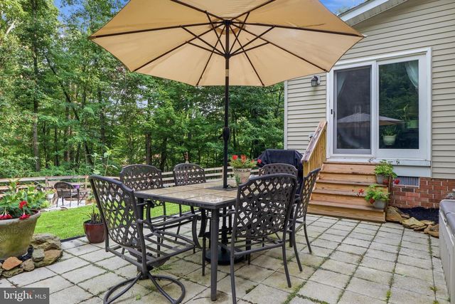801 MOUNTAIN CT, Hanover, PA 17331