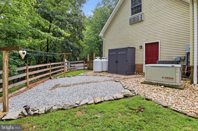 801 MOUNTAIN CT, Hanover, PA 17331