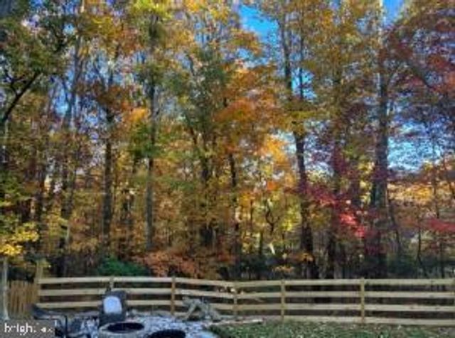 801 MOUNTAIN CT, Hanover, PA 17331