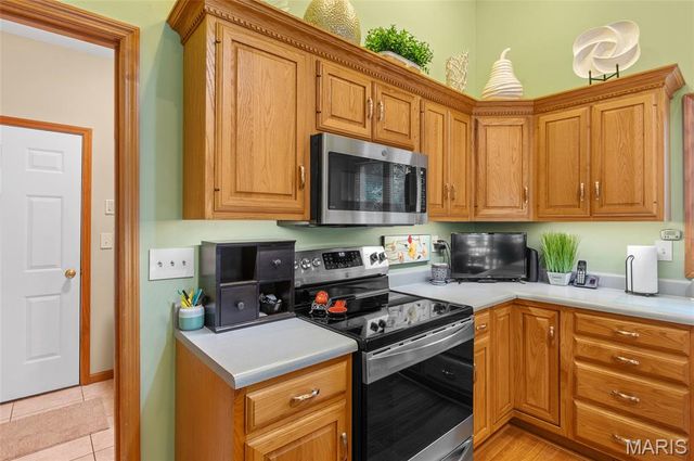 13 Weybridge Court, Edwardsville, IL 62025