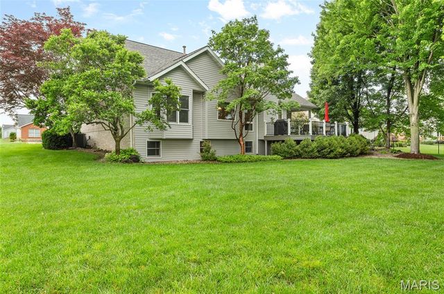 13 Weybridge Court, Edwardsville, IL 62025