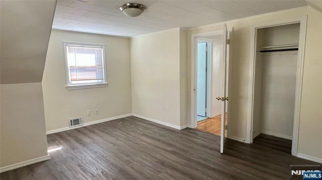 228 Philip Avenue, Elmwood Park, NJ 07407