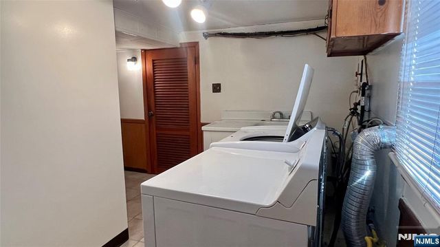 228 Philip Avenue, Elmwood Park, NJ 07407