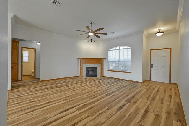 216 SW 40th Street, Moore, OK 73160