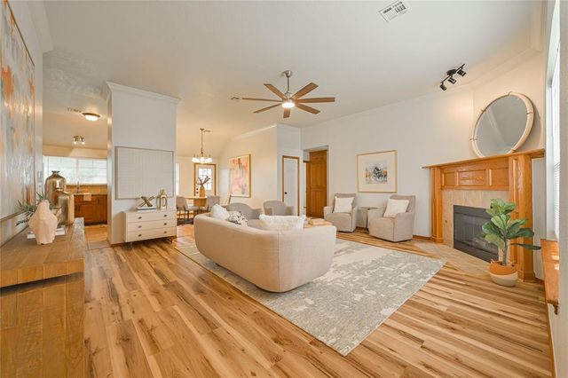 216 SW 40th Street, Moore, OK 73160