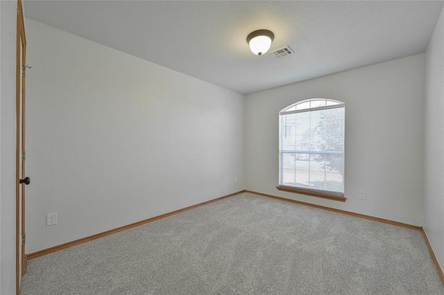 216 SW 40th Street, Moore, OK 73160