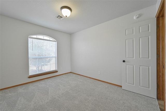 216 SW 40th Street, Moore, OK 73160