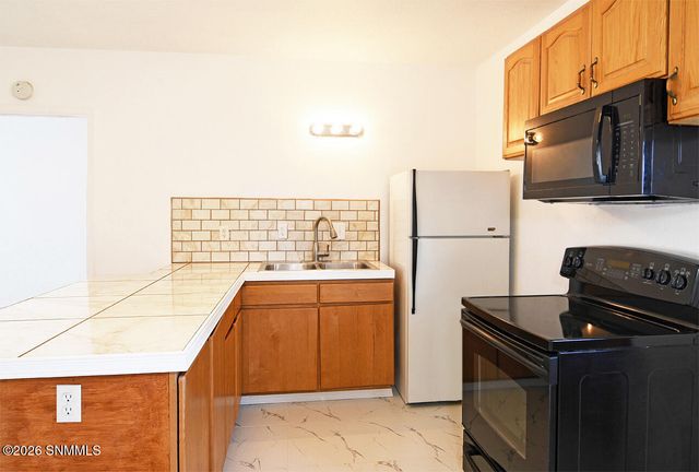 6621 Vista Hermosa, Las Cruces, NM 88007