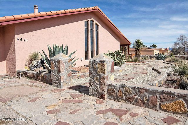 6621 Vista Hermosa, Las Cruces, NM 88007