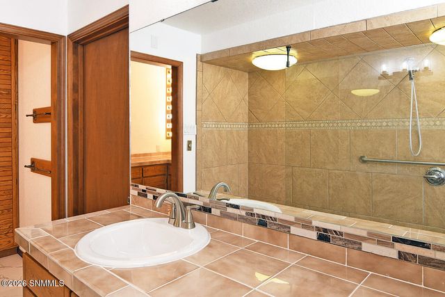 6621 Vista Hermosa, Las Cruces, NM 88007